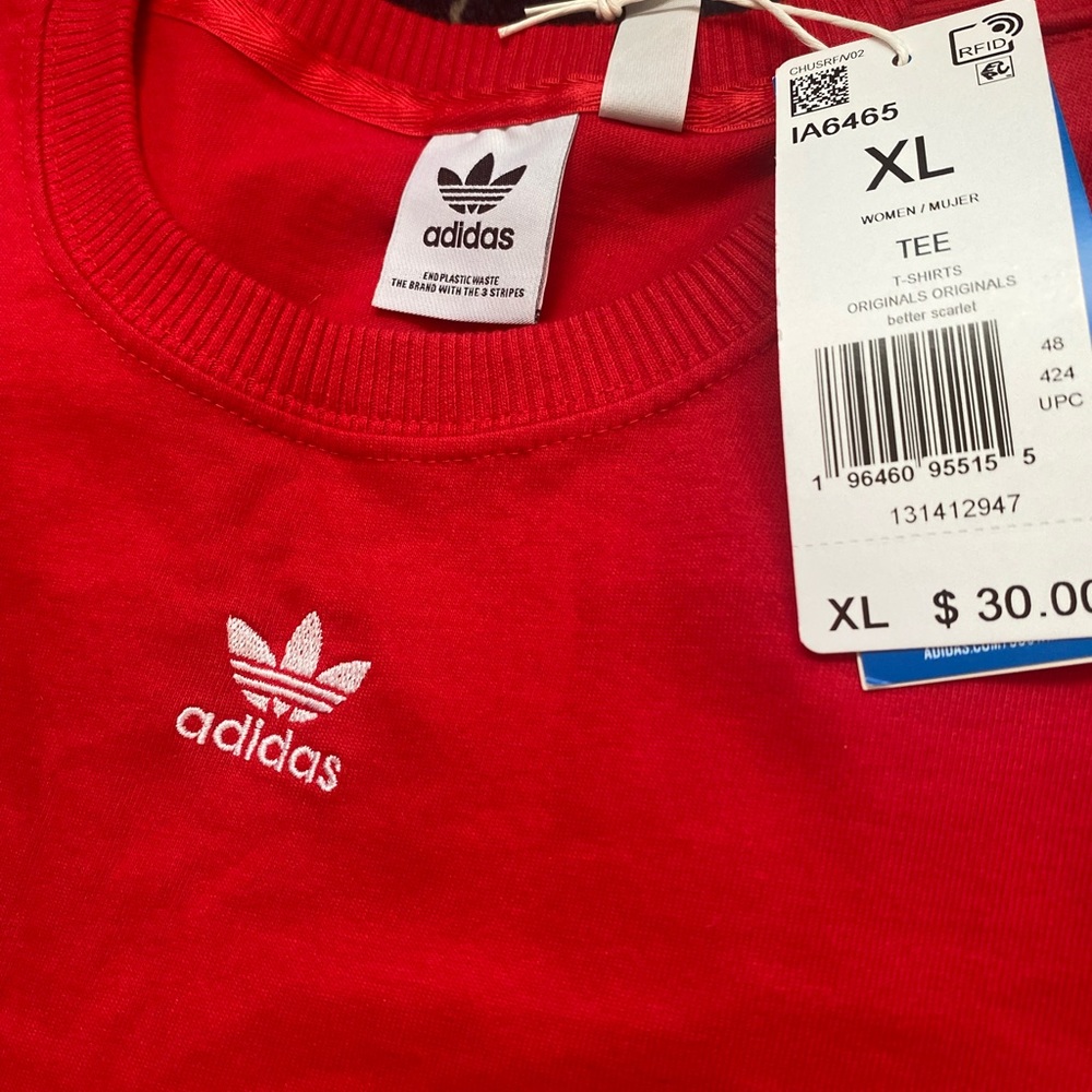 Adidas teeshirt XLG BRAND NEW